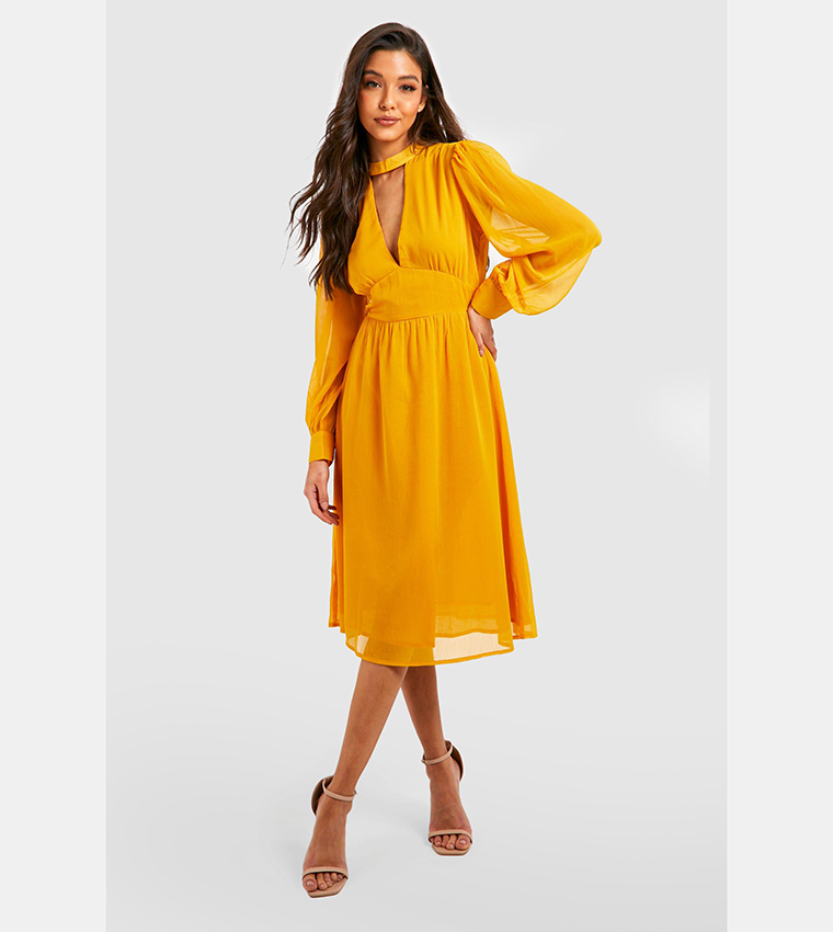 Buy Boohoo Chiffon Midi Skater Dress In Yellow 6thStreet Oman