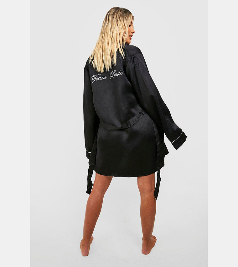 Buy Boohoo Team Bride Satin Robe In Black 6thStreet UAE