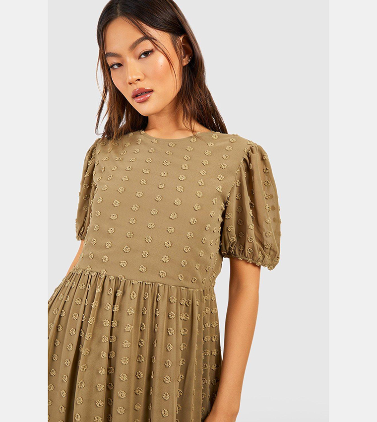 Buy Boohoo Dobby Chiffon Tiered Maxi Dress In Khaki | 6thStreet UAE