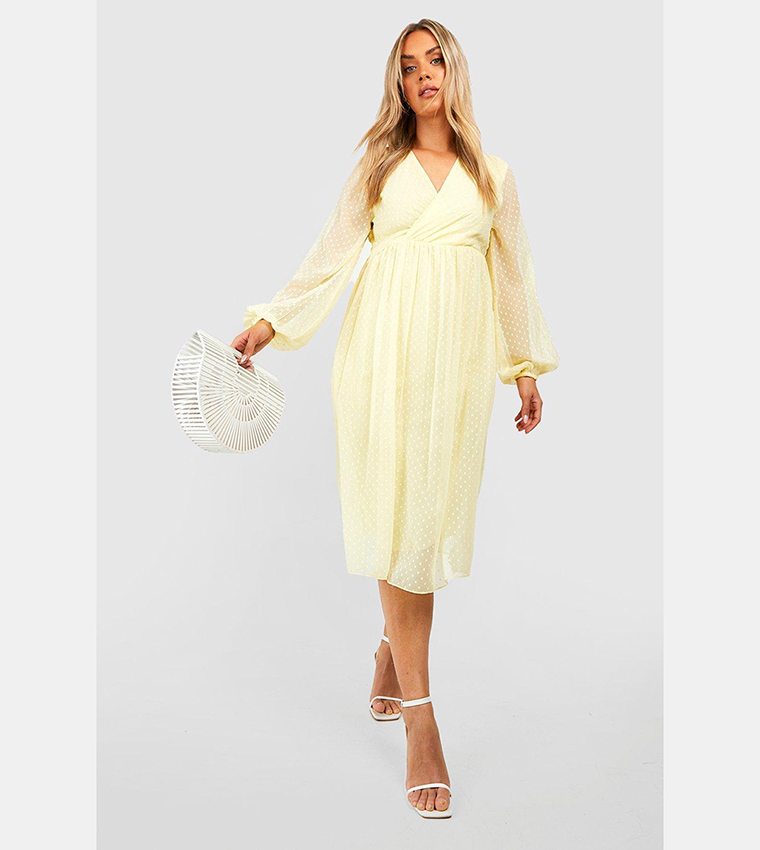 Buy Boohoo Dobby Twist Front Midi Dress In LEMON 6thStreet UAE