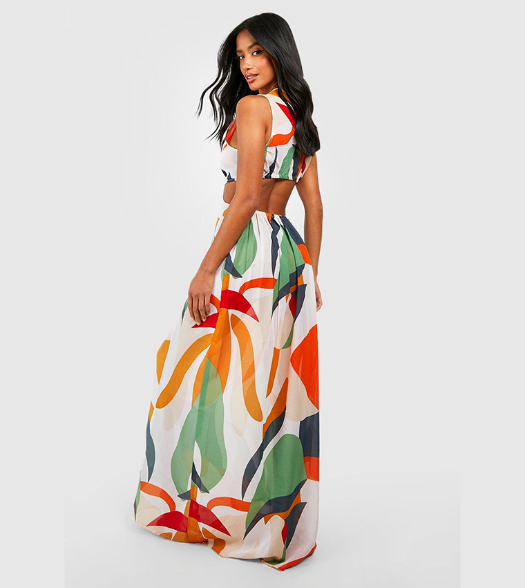 فستان بحر بفتحة وطبعة