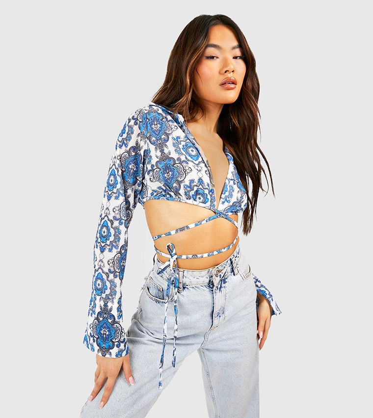 Buy Boohoo Paisley Print Tie Front Cropped Top In Blue 6thStreet UAE