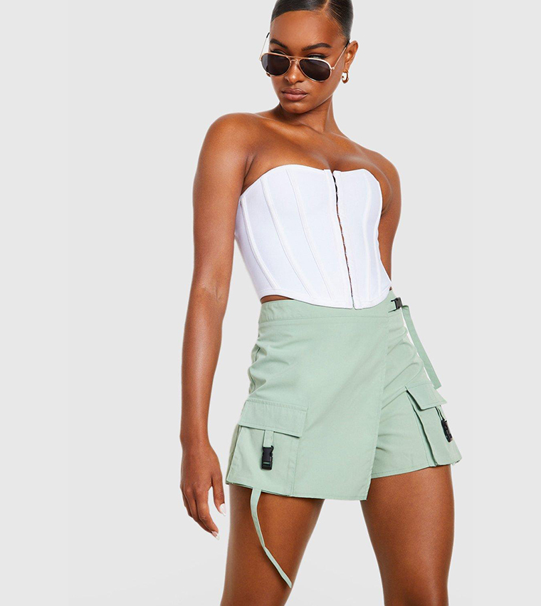 Cargo wrap clearance skirt