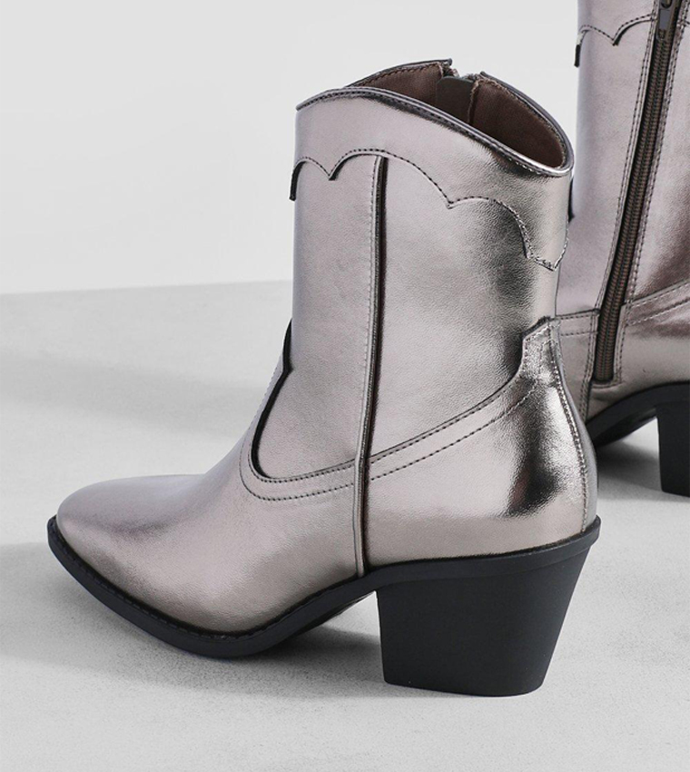 Buy Boohoo Outlet Metallic Cowboy Western Ankle Boots In Grey 6thStreet Bahrain