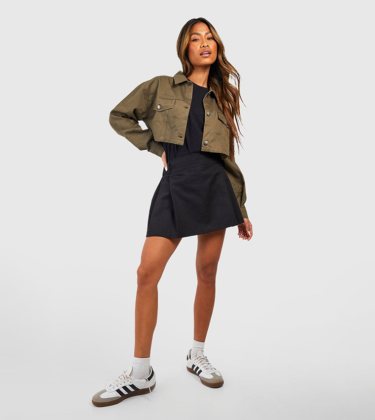 Buy Boohoo Collared Crop Twill Casual Jacket In Khaki 6thStreet Bahrain