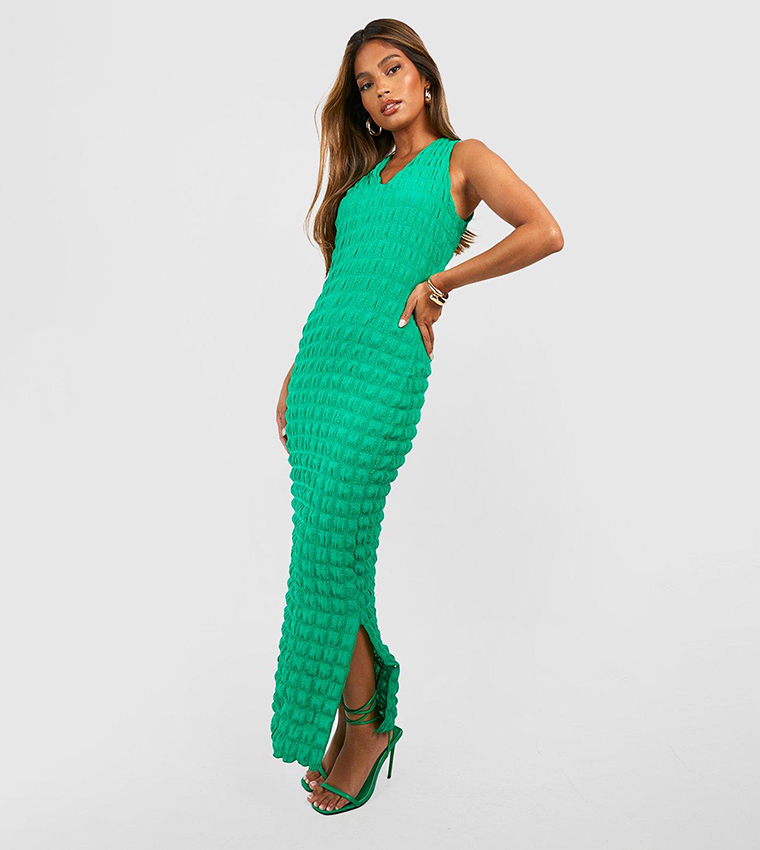 Buy Boohoo Bubble Textured Maxi Dress In Green | 6thstreet Bahrain
