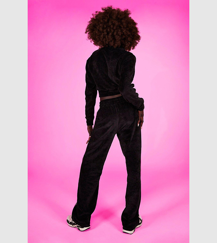 Buy Boohoo Barbie Velour Wide Leg Sweatpants In Black 6thStreet UAE