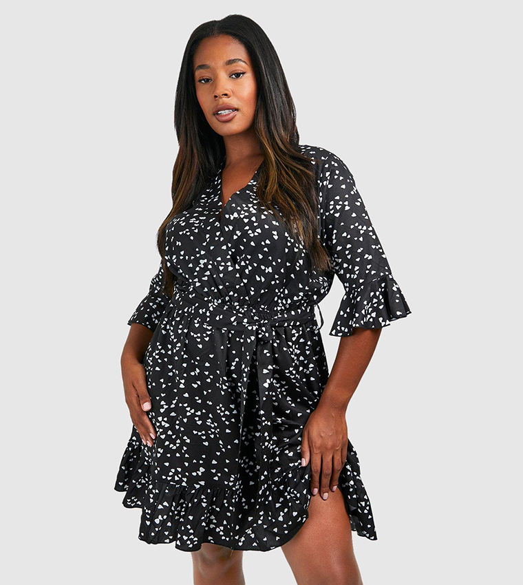 Buy Boohoo Heart Printed Wrap Skater Dress In Black 6thStreet Oman