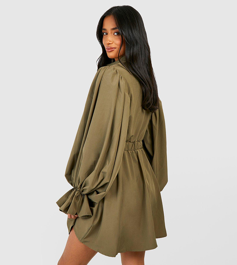 Buy Boohoo Volume Sleeve Skater Dress In Khaki | 6thStreet Qatar