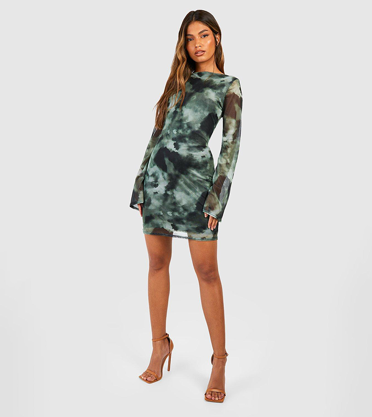 Buy Boohoo Outlet Tie Dye Open Back Flare Sleeves Mini Dress In Green |  6thStreet Oman
