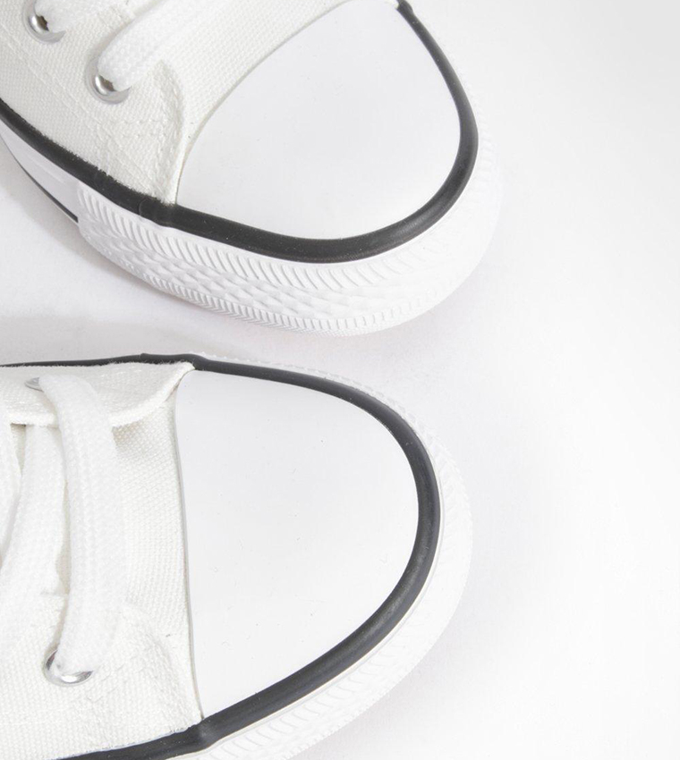 Low Top Lace Up Trainers