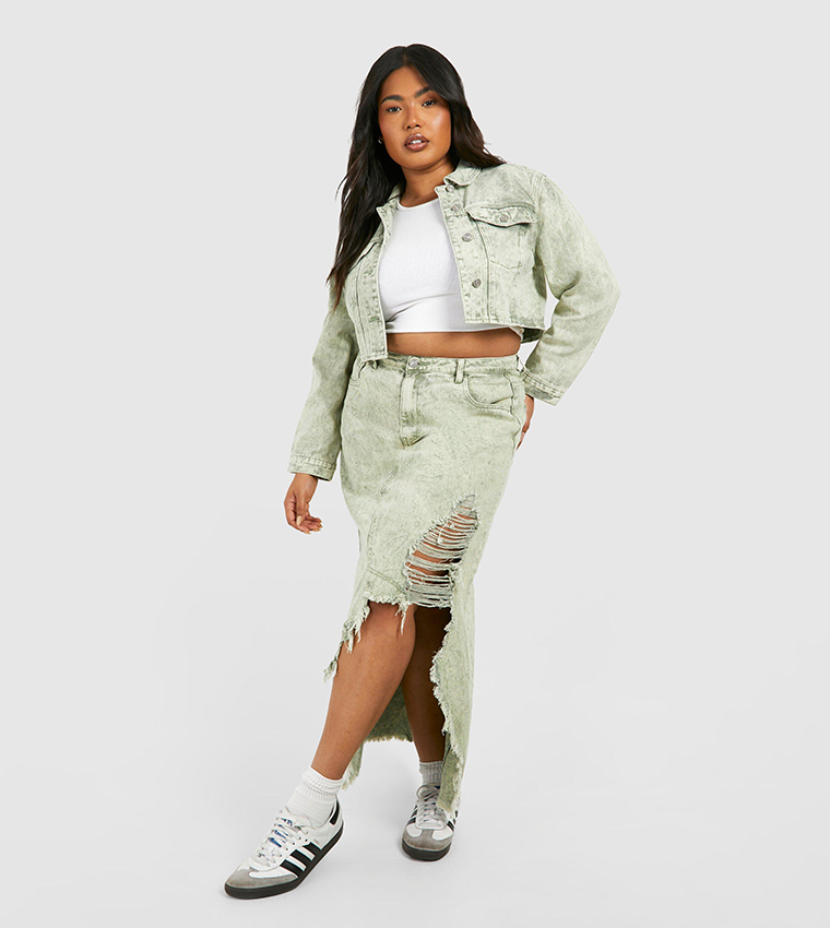 Buy Boohoo Curve Washed Khaki Acid Wash Crop Denim Jacket In Khaki 6thStreet Bahrain