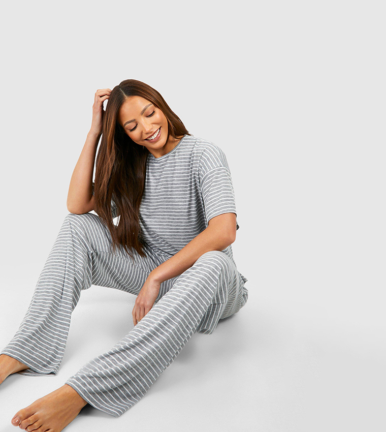 Buy Boohoo Tall Stripe Jersey Lounge Set In Grey 6thStreet Kuwait