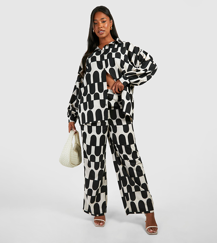 boohoo curve holiday shop