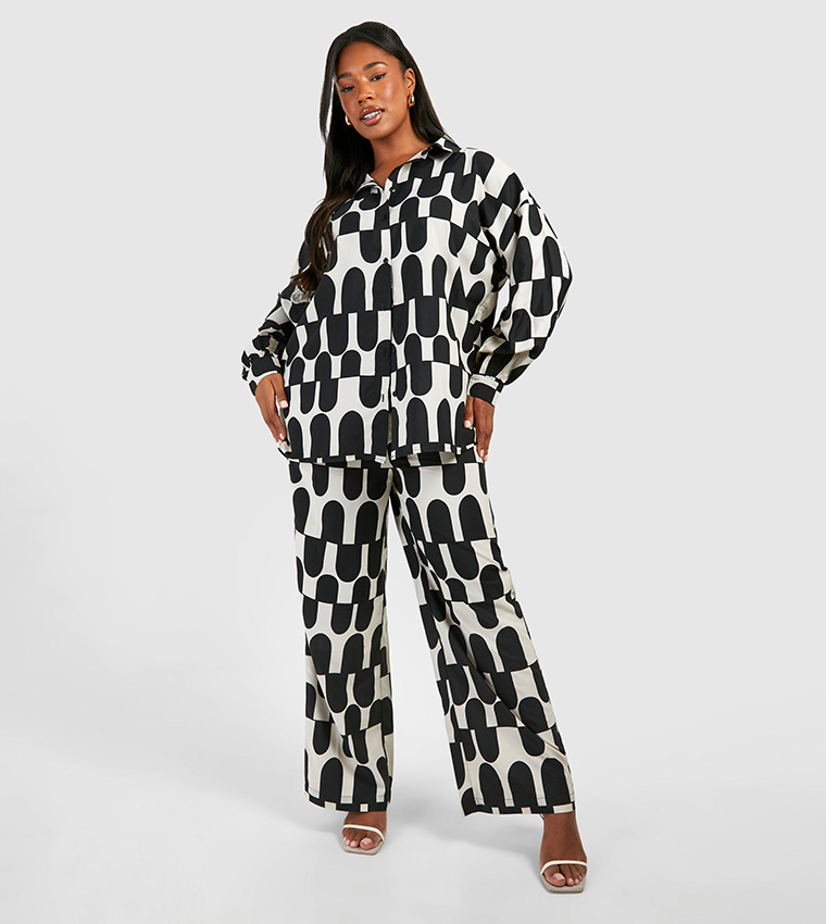 boohoo curve holiday shop
