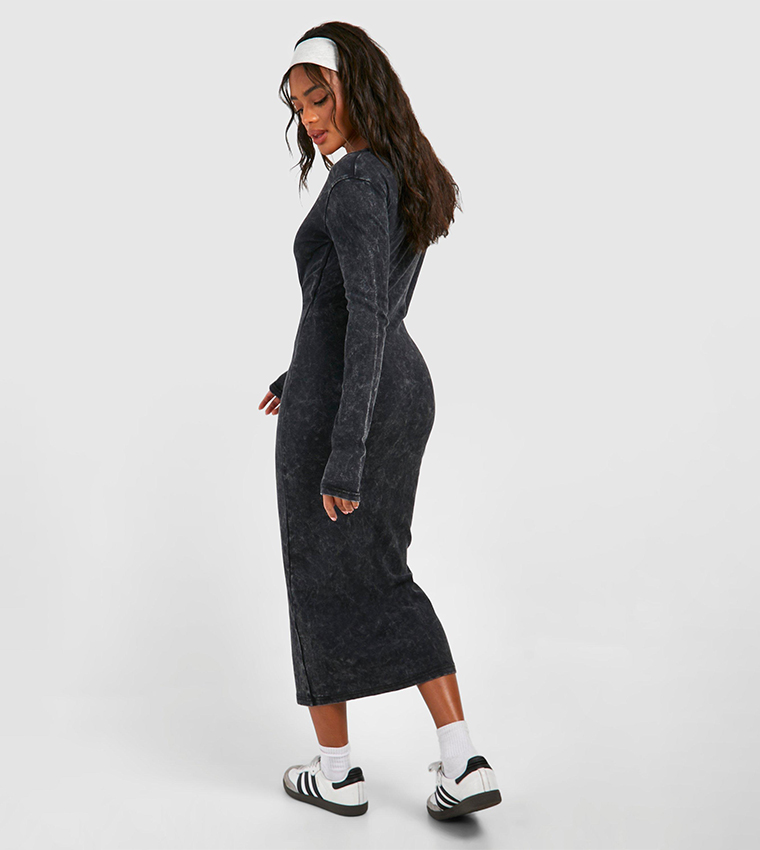 Buy Boohoo Acid Wash Notch Neck Long Sleeves Bodycon Midaxi Dress In Black  | 6thStreet UAE