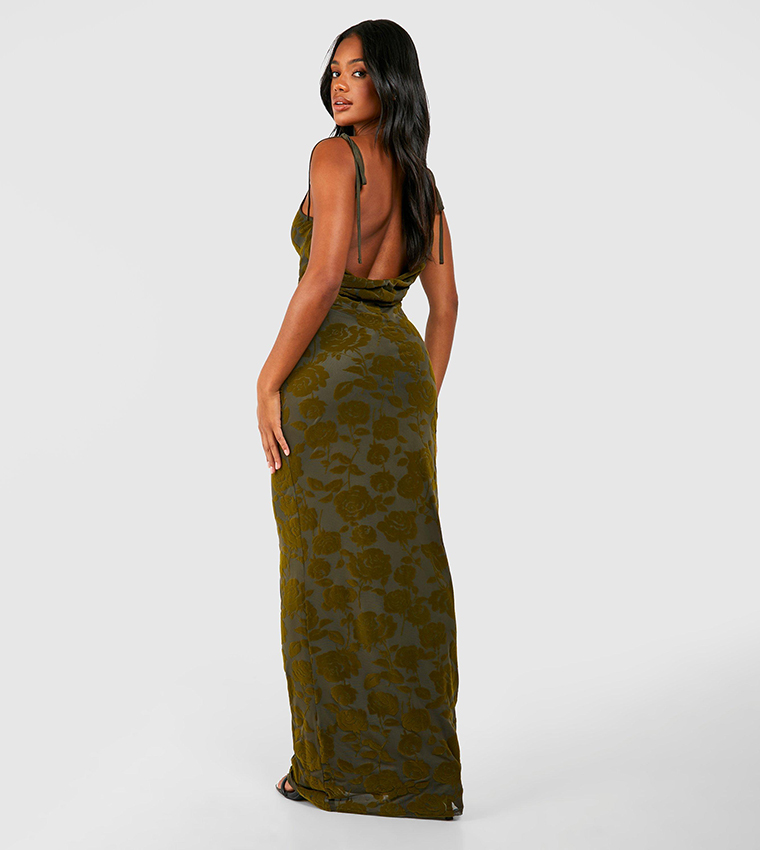 فستان ماكسي بطبعة الورود 