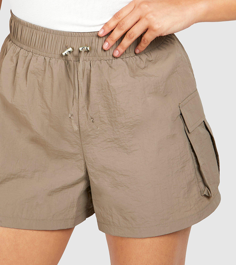 Petite Toggle Waistband Cargo Shorts