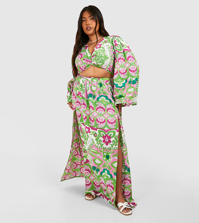 Buy Boohoo Curve Woven Paisley Printed Split Front Maxi Skirt In Green ...