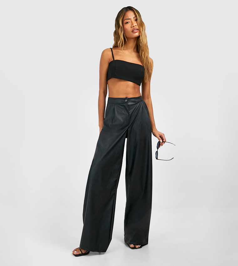 Buy Boohoo Outlet Leather Relaxed Fit Straight Leg Trousers In Black 6thStreet UAE