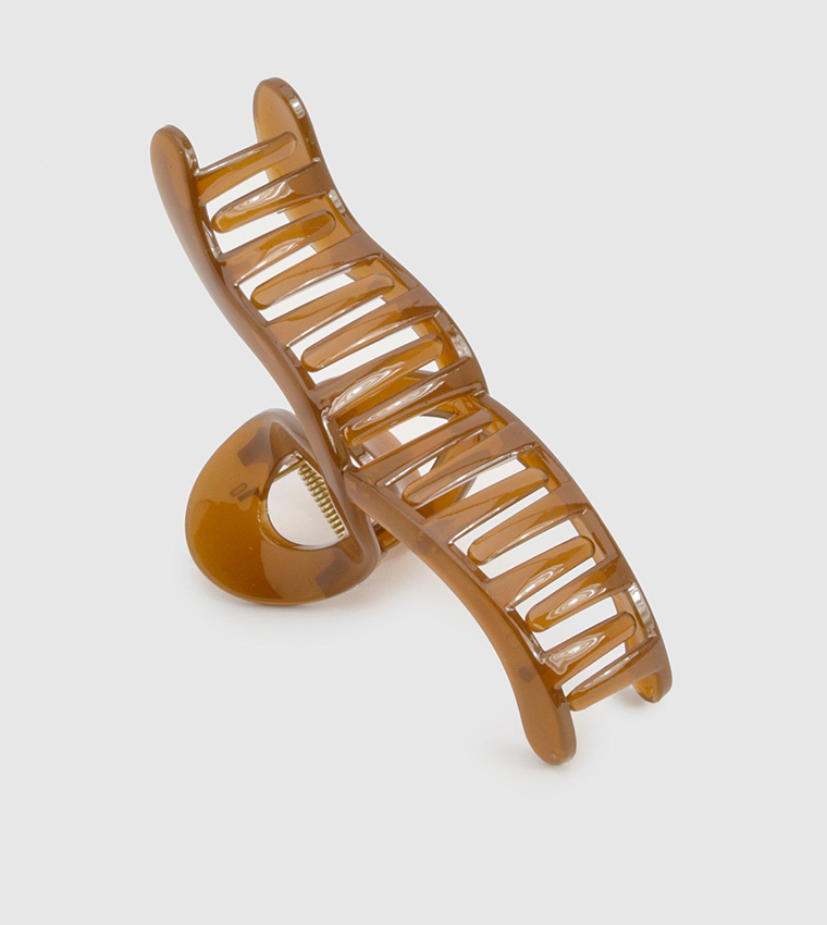 Buy Boohoo Twist Acrylic Claw Clip In Brown | 6thStreet Saudi Arabia