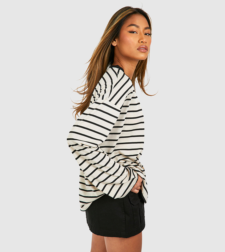 Wide Sleeves Thin Stripe T-Shirt