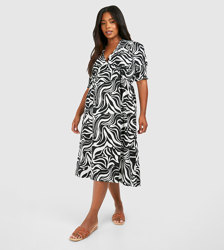 Boohoo retailer curve midi dress