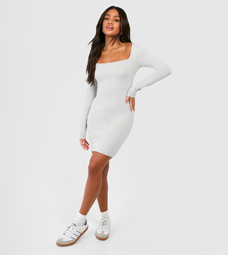 Buy Boohoo Square Neck Long Sleeves Bodycon Dress Non Returnable In Grey |  6thStreet Kuwait