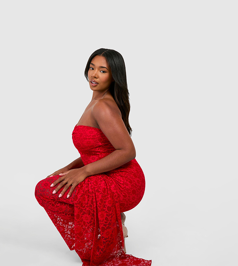 Curve Strapless Lace Bodycon Dress