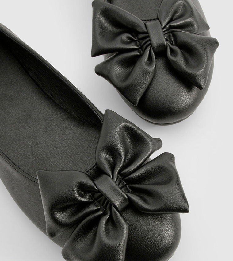 Bow Detail Round Toe Ballerinas