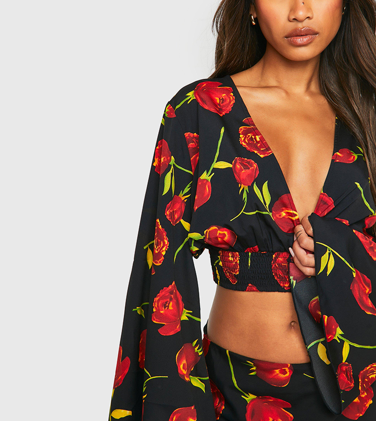 Buy Boohoo Floral Print Long Sleeves Crop Top In Black 6thStreet Kuwait