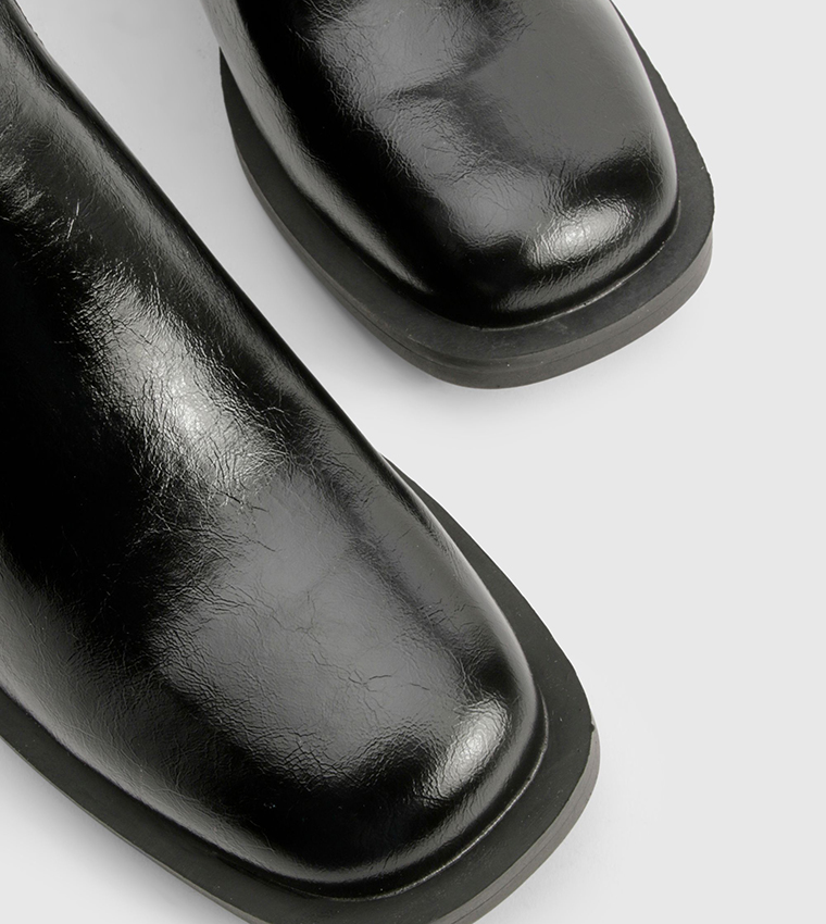 Patent Textured Heeled Chelsea Boots