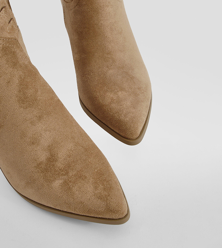 Embroidered Western Cowboy Boots