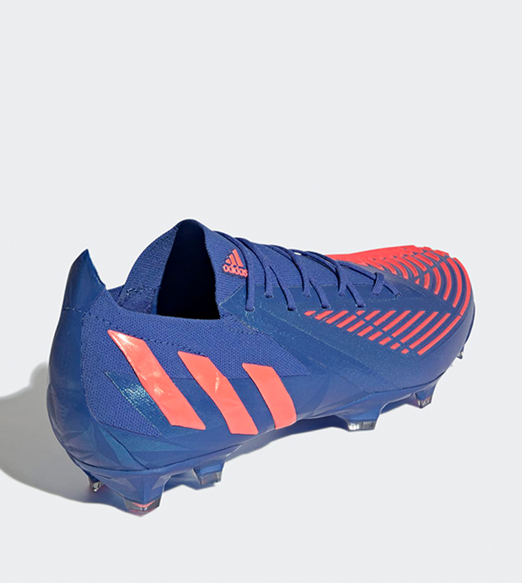 حذاء كرة قدم بريديتور إيدج 1