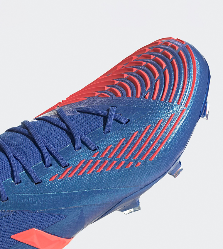 حذاء كرة قدم بريديتور إيدج 1