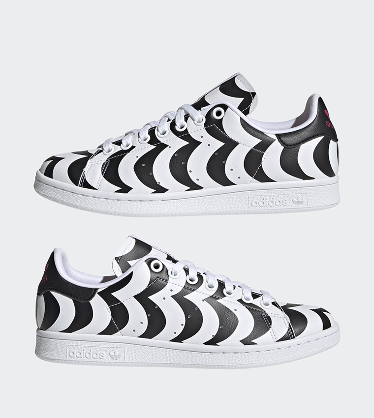 Buy Adidas Marimekko Stan Smith Shoe In Black | 6thStreet Saudi Arabia