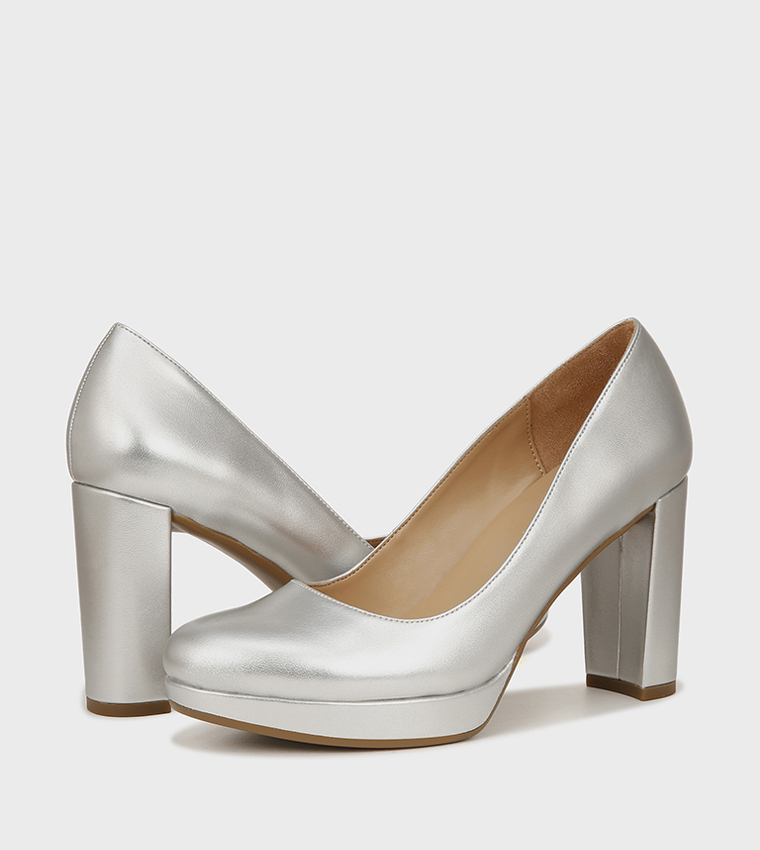 Textured Round Toe Platform Pumps