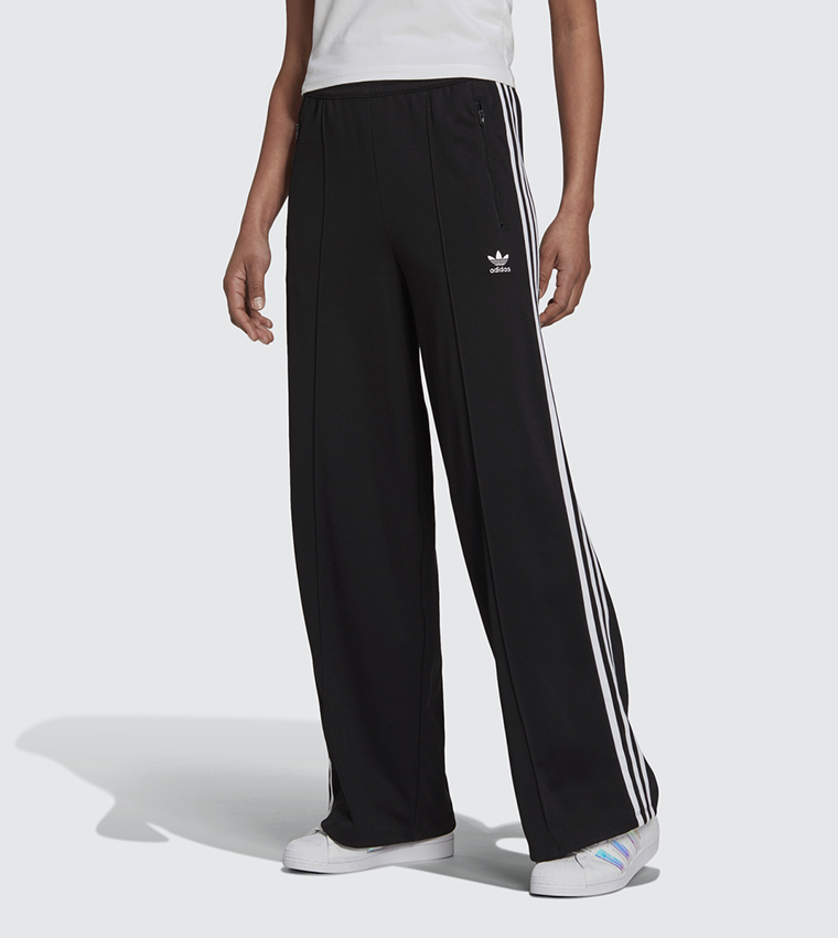 Buy Adidas Adicolor Classics Track Pants In Black | 6thStreet Qatar