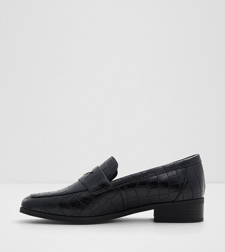HANAK Textured Square Toe Loafers