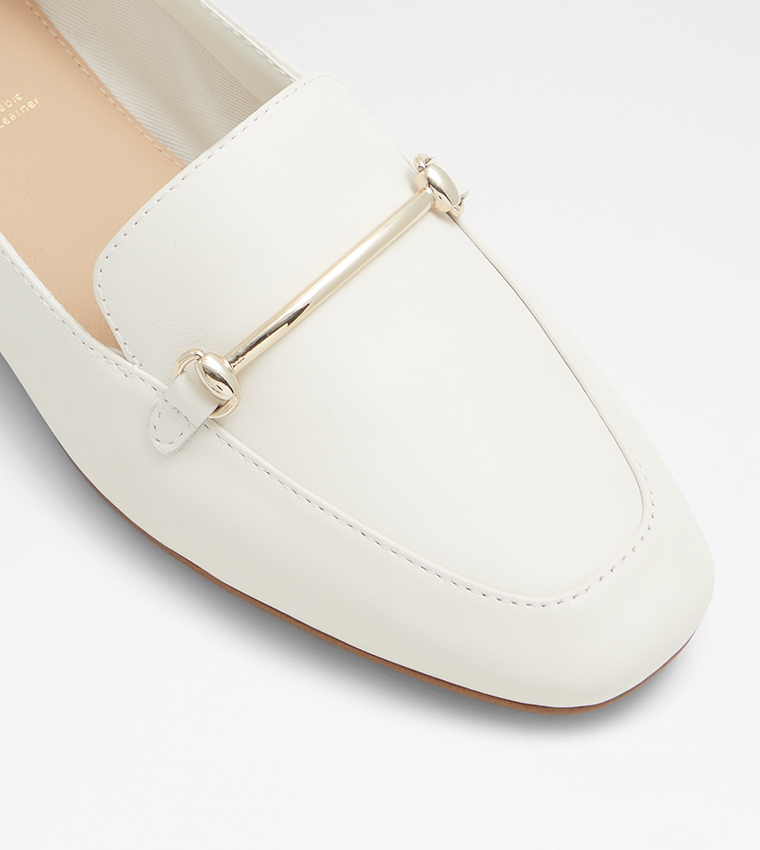 HARRIOT Metal Accent Loafers