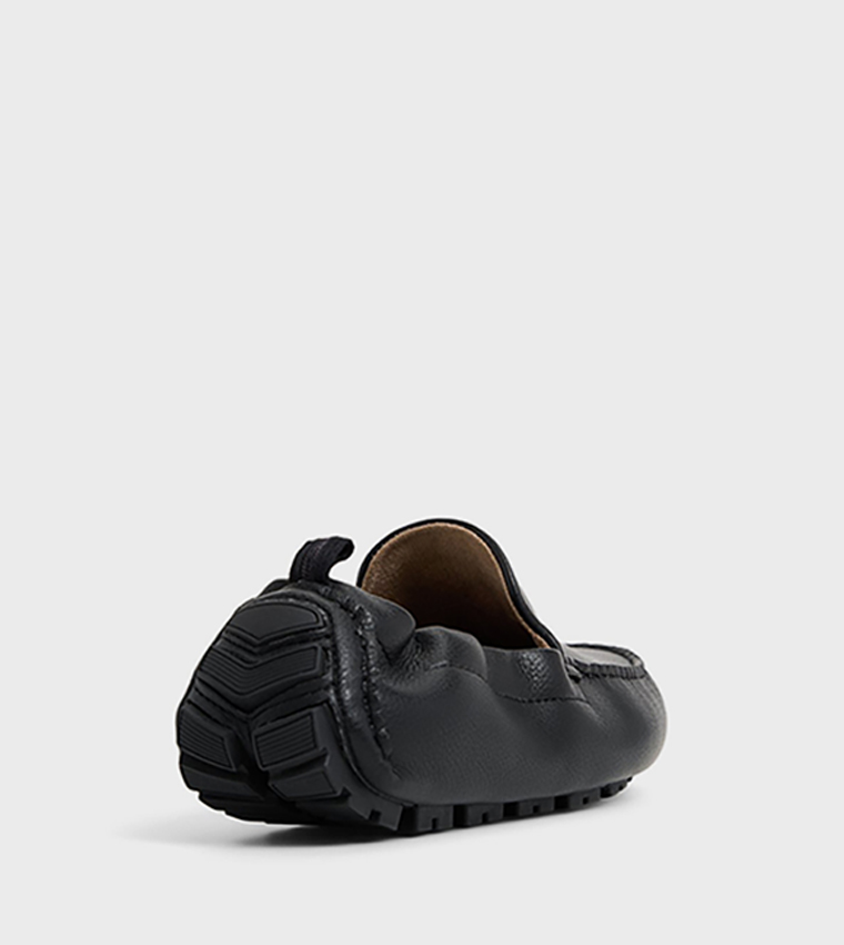 HARTZ Textured Loafers