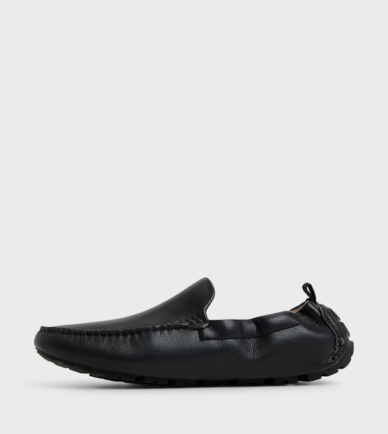 HARTZ Textured Loafers