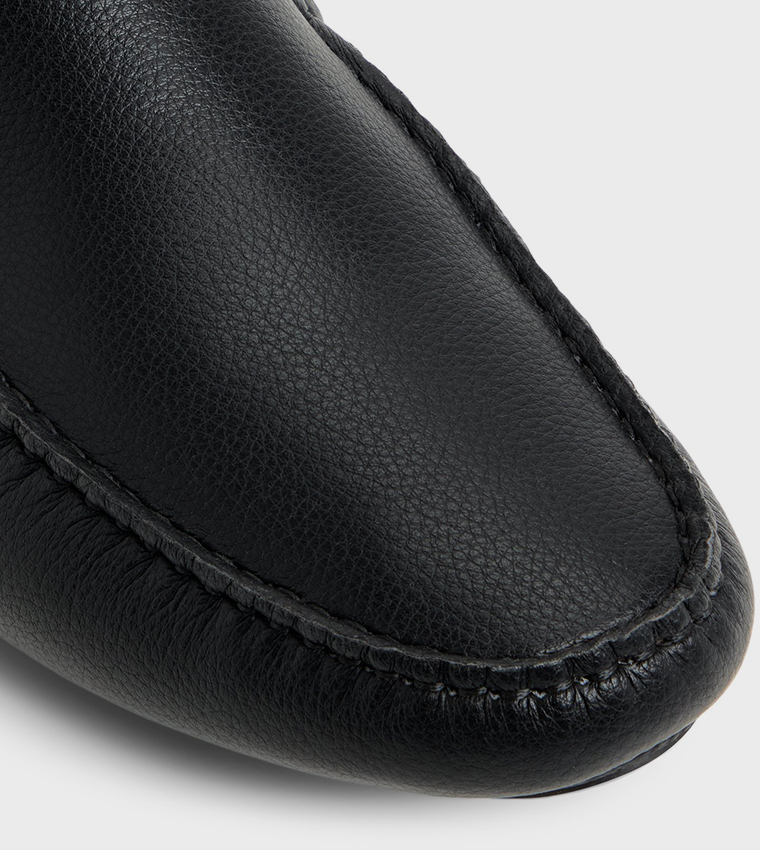 HARTZ Textured Loafers