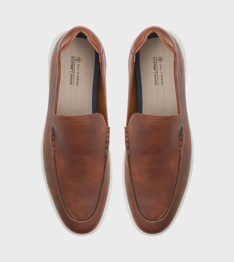 HAYWORTH Round Toe Loafers