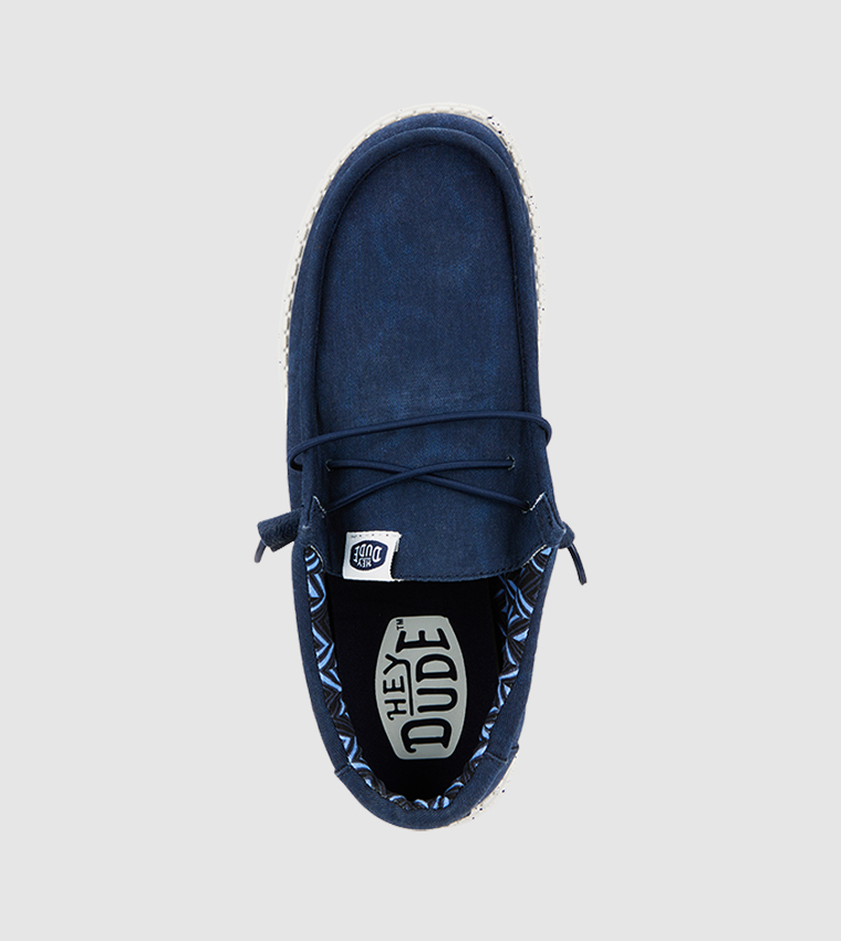 Wally Stretch Logo Badge Canvas Shoes