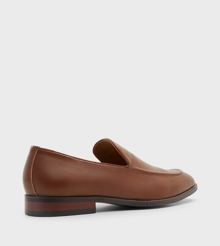 HEATHROW Textured Loafers