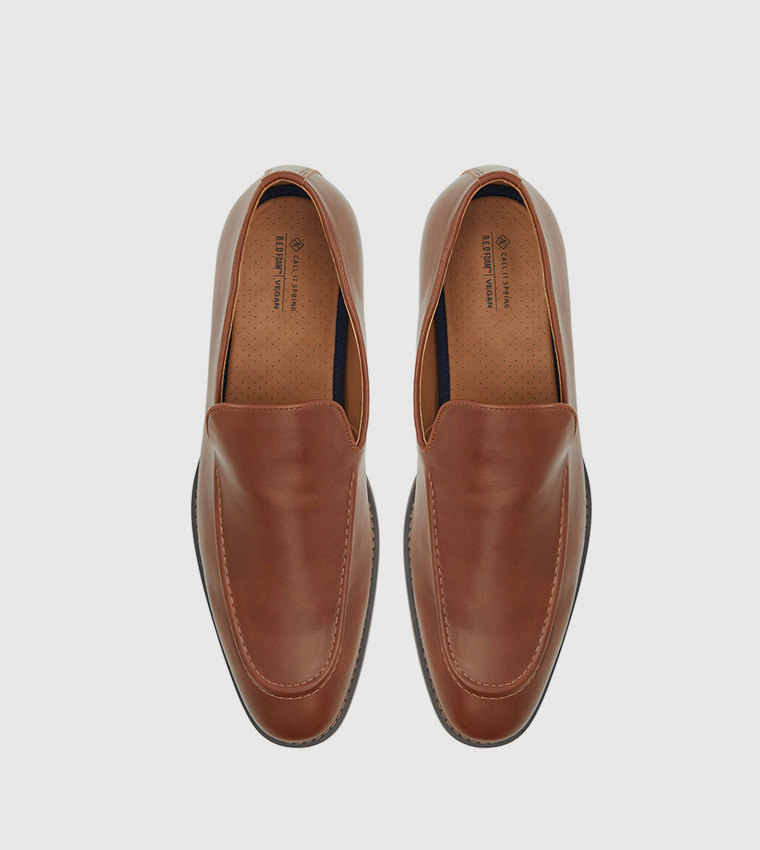 HEATHROW Textured Loafers