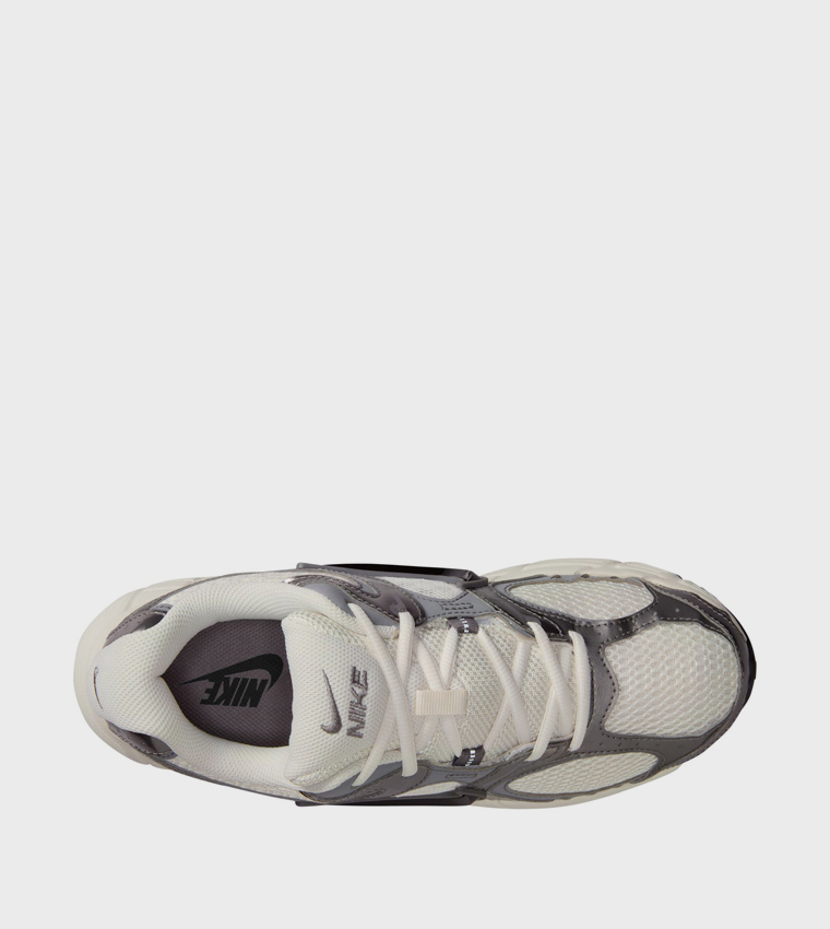 V5 RNR Color Block Runner Sneakers