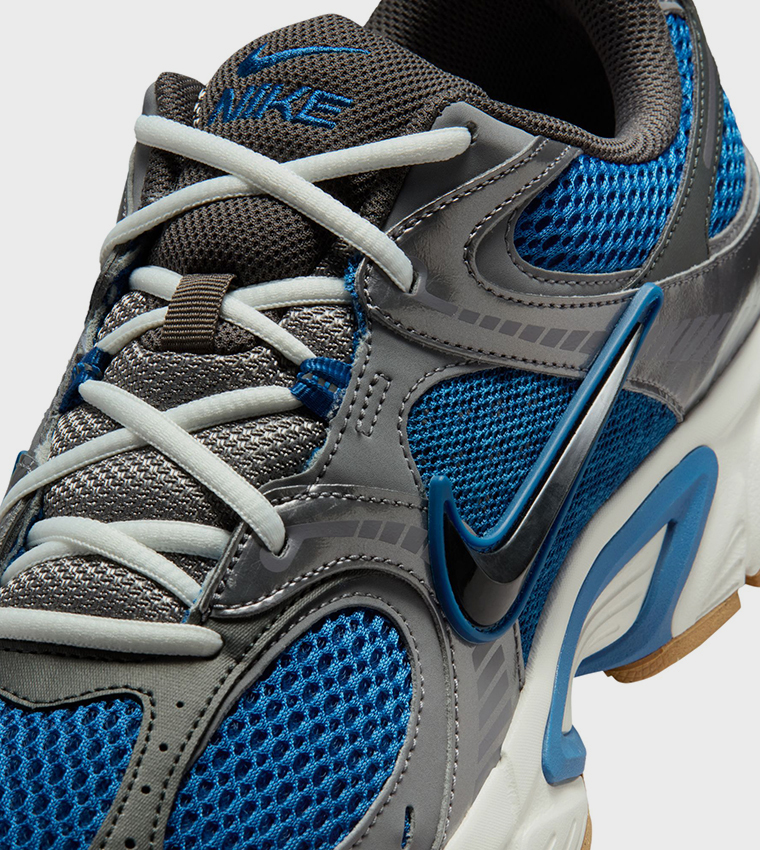 سنيكرز جري في 5 آر إن آر لونين