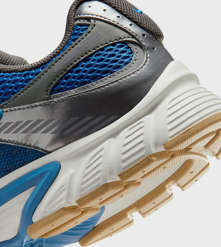 سنيكرز جري في 5 آر إن آر لونين